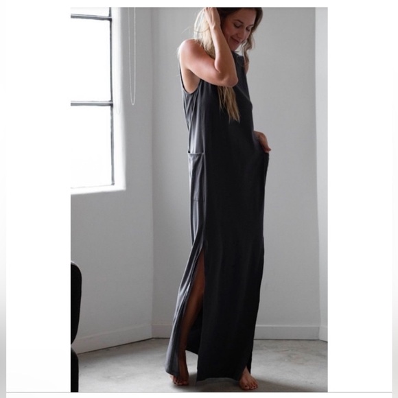 lunya Dresses & Skirts - Lunya Cool Paneled Sleeveless Cotton Maxi Dress XS Charcoal Gray Slits